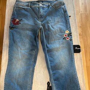 Talbots Floral Embroidered Slim Ankle Jeans Women's Size 12